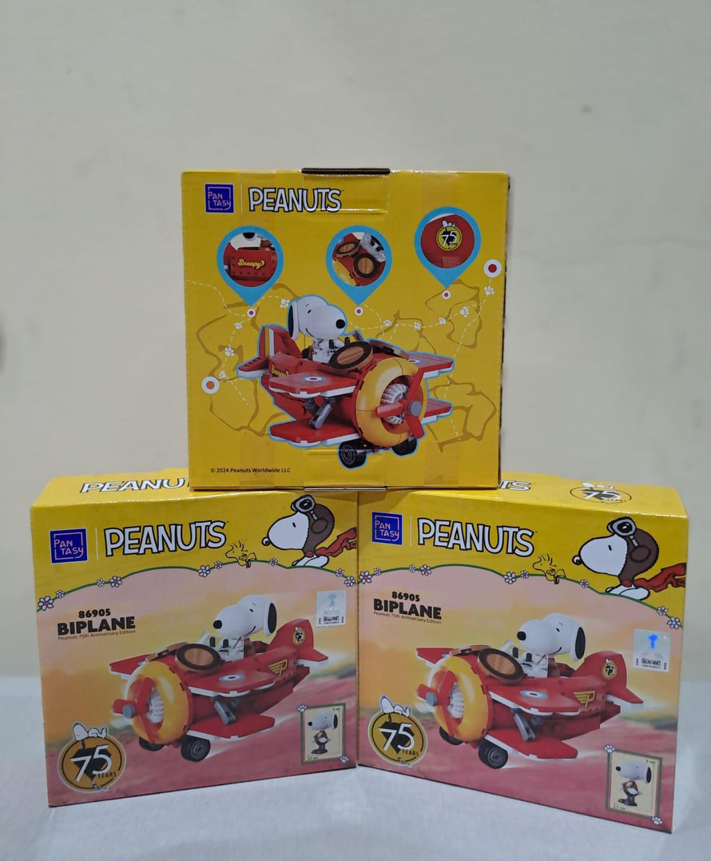 ARMABLE SNOOPY  EN AVIONET A 300PCS 13CM